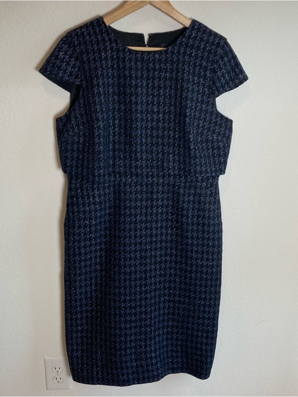 J. Crew Wool Sheath Dress Lined Size 12 Cap Sleeve Houndstooth Midi Party Caree